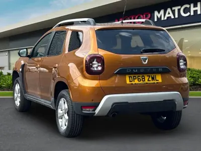 Begagnad Dacia Duster Comfort 114 HK (83 kW) 2019 Orange SUV