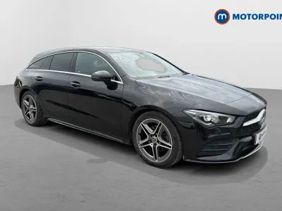 Usado Mercedes CLA180 AMG line 2021 Negro Berlina