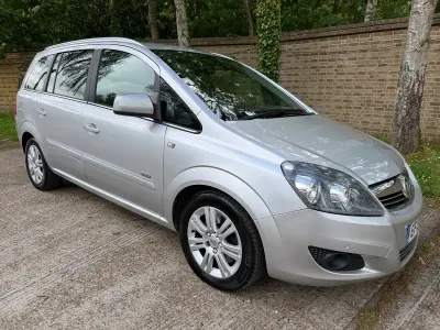 Used Vauxhall Zafira Design Edition 110 HP (80 kW) 2013 Silver MPV