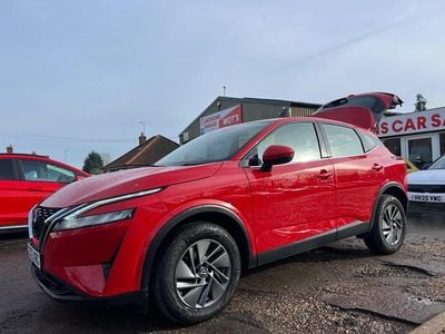 Used Nissan Qashqai Acenta Premium 158 HP (116 kW) 2023 Red SUV