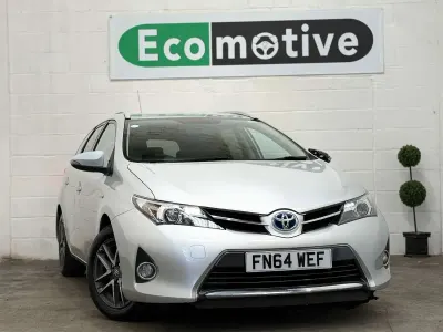 Used Toyota Auris Hybrid