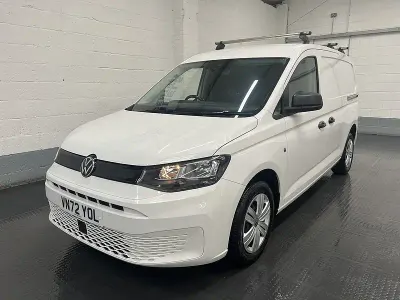 Usado VW Caddy S 2022 Blanco Monovolumen