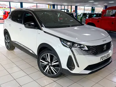 Used Peugeot 3008 Premium 131 HP (96 kW) 2021 White SUV