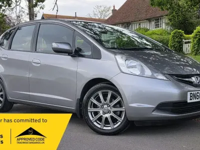 Used Honda Jazz SI 100 HP (73 kW) 2010 Silver Hatchback