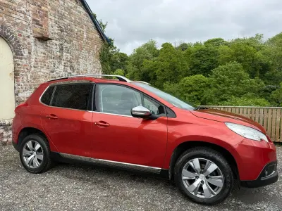 Gebraucht Peugeot 2008 Allure 2015 Rot SUV