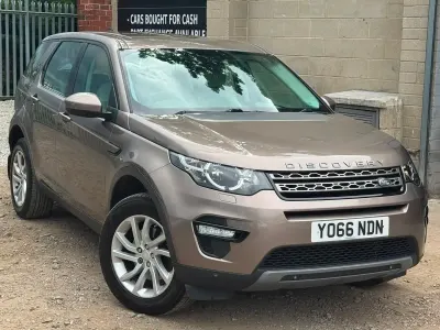 Used Land Rover Discovery Sport SE 180 HP (132 kW) 2016 Brown SUV