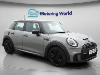 Używany Mini Cooper S Hatch 178 KM (130 kW) 2022 Szary Hatchback
