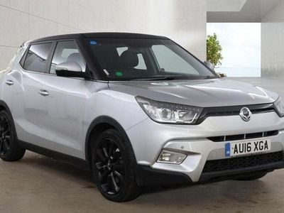 Used Ssangyong (KGM) Tivoli 115 HP (84 kW) 2016 Silver SUV