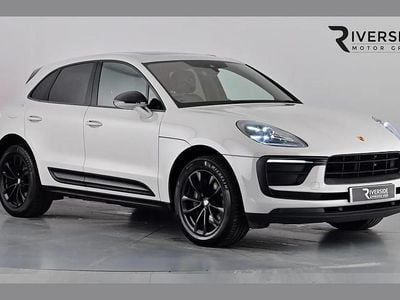 Crayon grey Used 2022 Porsche Macan SUV | £46,590 (Good price)