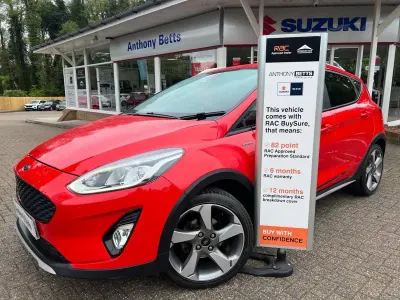 Begagnad Ford Fiesta Active 100 HK (73 kW) 2019 Röd Halvkombi