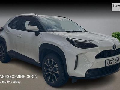 Used Toyota Yaris Hybrid Design 2023 White Hatchback