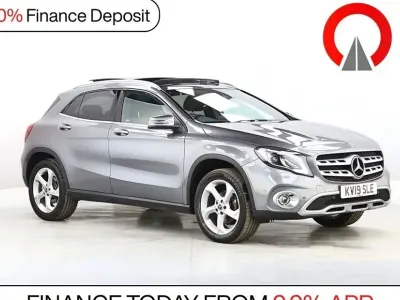 Usado Mercedes GLA200 Premium Plus 156 HP (114 kW) 2019 Cinzento SUV