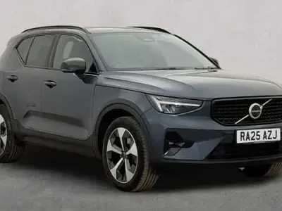 Used Volvo XC40 Plus 197 HP (144 kW) 2025 Blue SUV