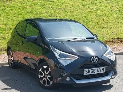Used Toyota Aygo X-plore 69 HP (50 kW) 2018 Black Hatchback