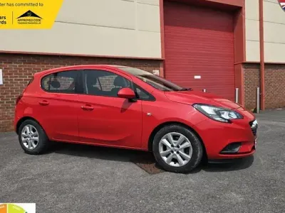 Used Vauxhall Corsa Design Edition 75 HP (55 kW) 2015 Red Hatchback
