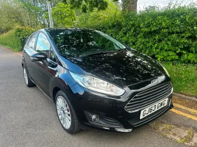 Second-hand Ford Fiesta Titanium 2013 Negru Hatchback
