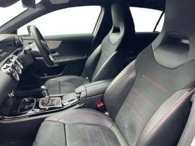 Używany Mercedes A200 AMG line 161 KM (118 kW) 2020 Biały Hatchback