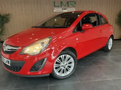 Used Vauxhall Corsa 90 HP (66 kW) 2013 Red Hatchback