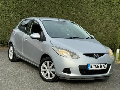 Gebraucht Mazda 2 2009 Silber Kleinwagen