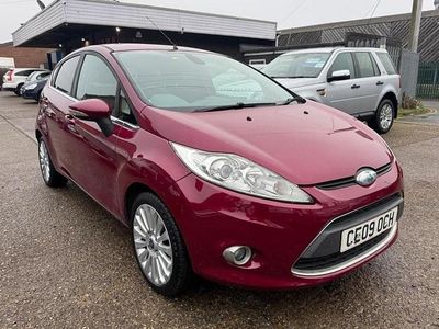 Red Used 2009 Ford Fiesta Titanium Hatchback | £2,695 (Fair price)