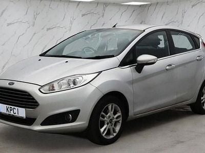 Used Ford Fiesta Zetec 82 HP (60 kW) 2015 Silver Hatchback