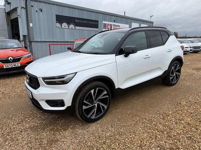 Used Volvo XC40 R-Design Pro 150 HP (110 kW) 2018 White SUV
