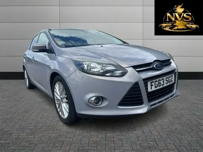 Used Ford Focus Zetec 115 HP (84 kW) 2013 Silver Hatchback