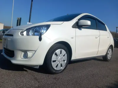 Used Mitsubishi Mirage 71 HP (52 kW) 2015 White Hatchback