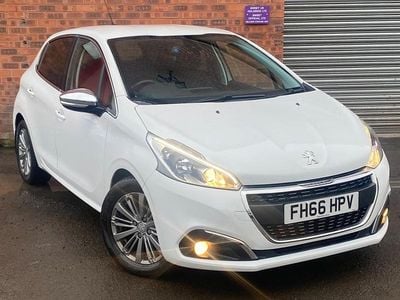 Used Peugeot 208 Allure 2017 White Hatchback
