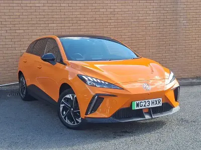 Used MG MG4 EV Trophy 149 kW (203 HP) 2023 Orange Hatchback
