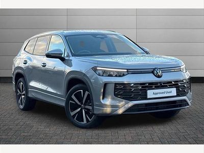 Usado VW Tayron Elegance 150 HP (110 kW) 2025 Prateado SUV