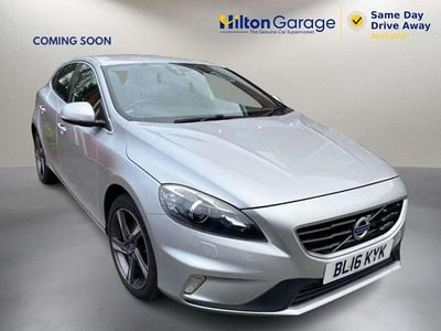 Used Volvo V40 R-Design 120 HP (88 kW) 2016 Silver Hatchback