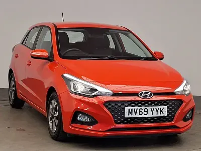 Used Hyundai i20 SE 84 HP (61 kW) 2019 Red Hatchback