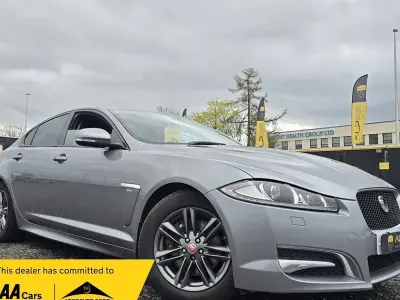 Begagnad Jaguar XF R-Sport 163 HK (119 kW) 2014 Grå Sedan