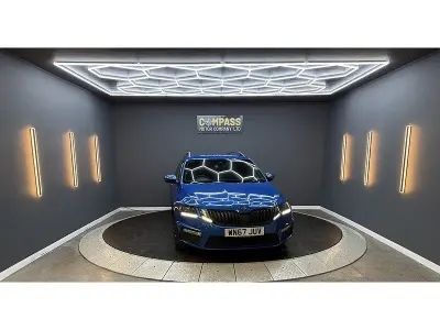 Used Skoda Octavia vRS 184 HP (135 kW) 2017 Blue Estate