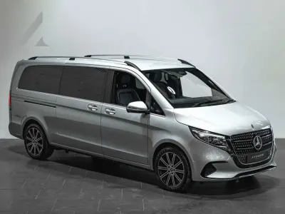Używany Mercedes V220
