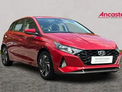 Used Hyundai i20 SE 99 HP (72 kW) 2021 Red Hatchback