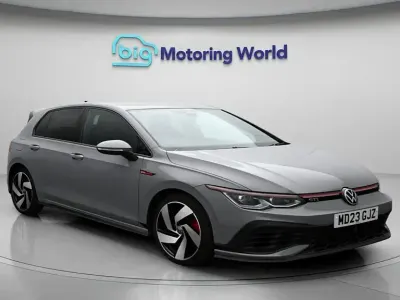 Second-hand VW Golf VIII GTI Clubsport 300 CP (220 kW) 2023 Gri Hatchback