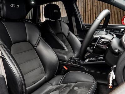 Used Porsche Macan 2023 Red SUV