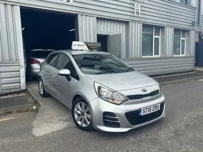 Used Kia Rio 2015 Silver Hatchback