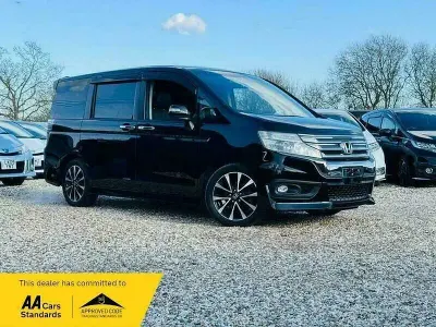 Używany Honda Stepwgn Cool 2012 Czarny Minivan