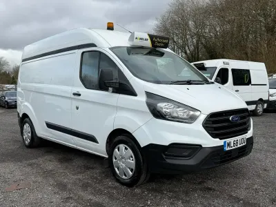 Usado Ford Transit Custom 130 HP (95 kW) 2018 Branco Van