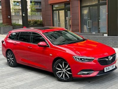 Second-hand Vauxhall Insignia SRi 2017 Roșu Break