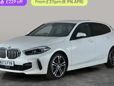 Usado BMW 118 M Sport 136 HP (100 kW) 2023 Branco Citadino