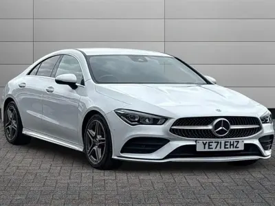 Begagnad Mercedes CLA180 AMG Line Premium 136 HK (100 kW) 2021 Vit Sedan