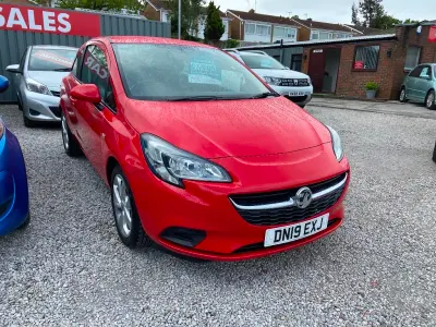 Usado Vauxhall Corsa Sport 90 HP (66 kW) 2019 Vermelho Citadino