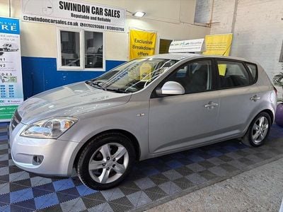 Usado Kia Ceed 2009 Prateado Citadino