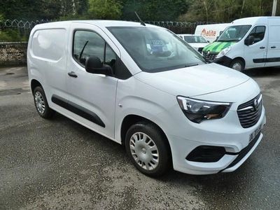 White Used 2020 Vauxhall Combo Sportive MPV | £8,400 (A bit pricey)
