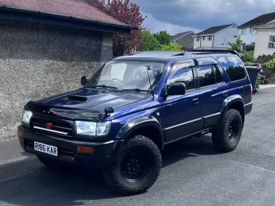 Second-hand Toyota HiLux 130 CP (95 kW) 2006 Albastru Pickup