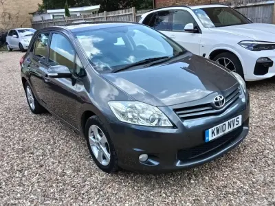 Used Toyota Auris